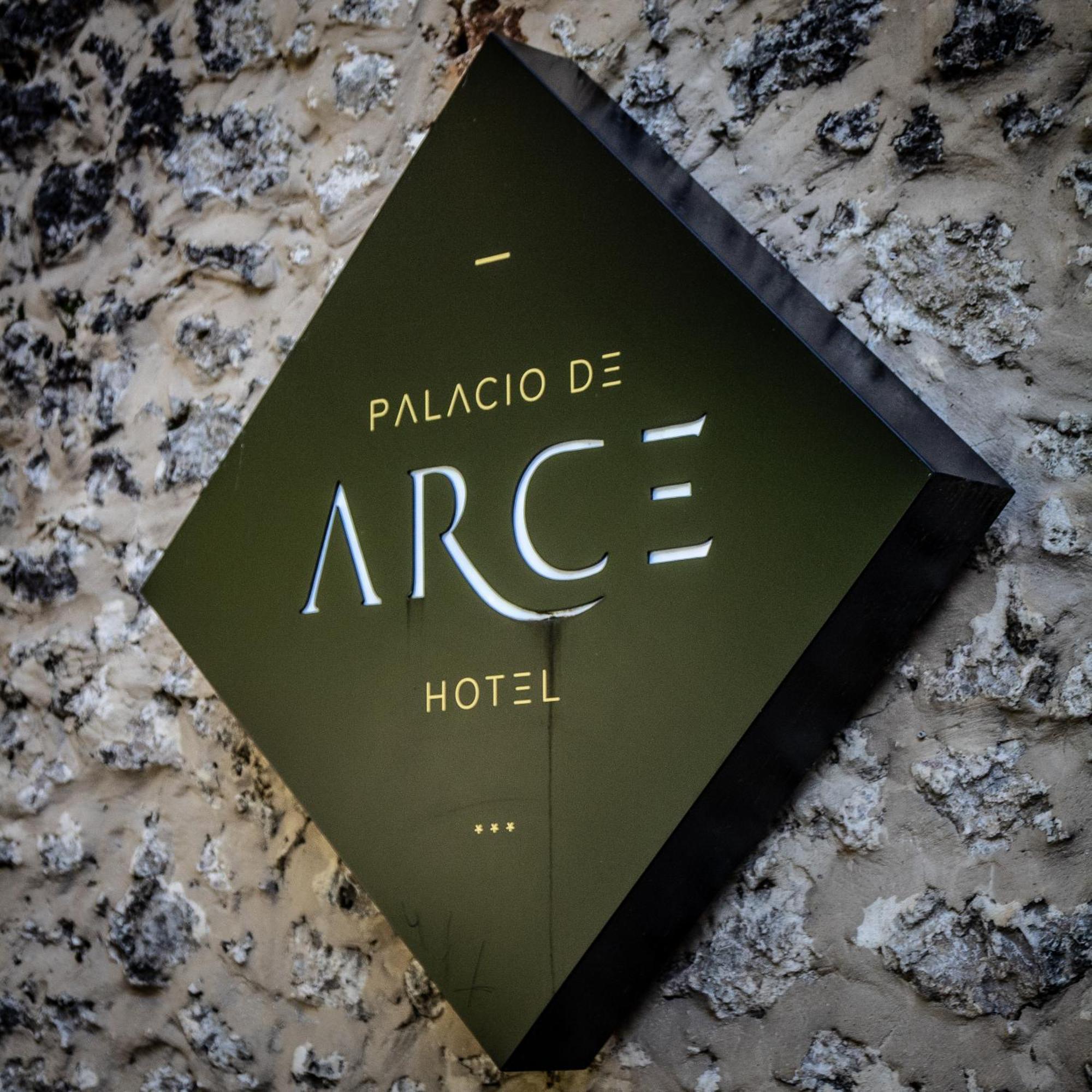 Palacio De Arce Luaran gambar